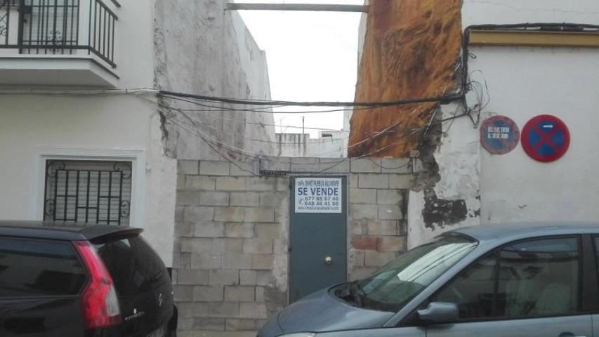 Terreno en venta en La Puebla del Río, Centro photo 0