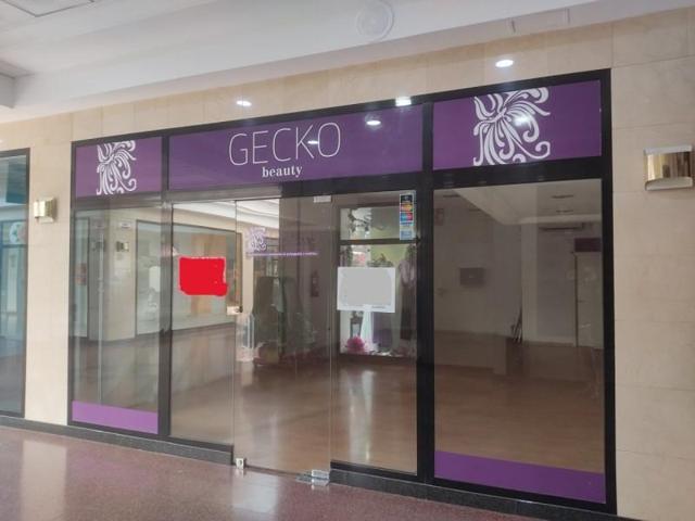 Local comercial en venta en Almansa, Centro photo 0