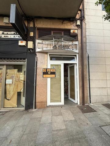 Local comercial en venta en Vigo, Corte Inglés photo 0