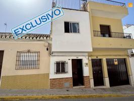 Casa en venta en Morón de la Frontera, San Francisco photo 0