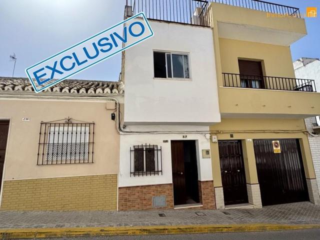 Casa en venta en Morón de la Frontera, San Francisco photo 0