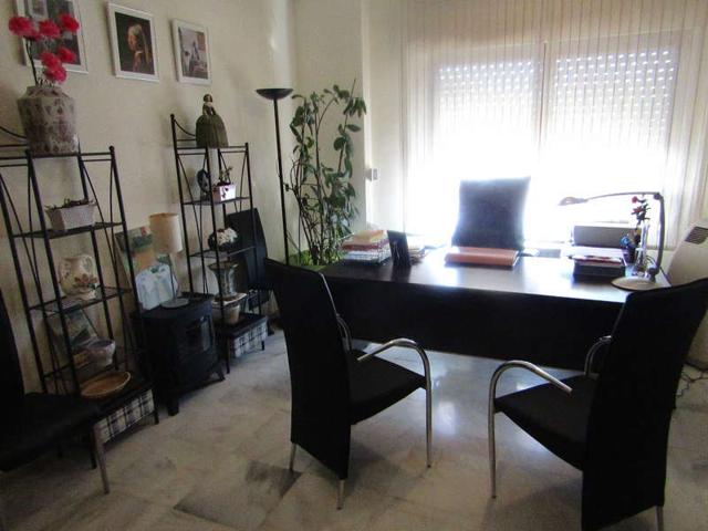 Local comercial en venta en Valdepeñas, Seis de Junio photo 0