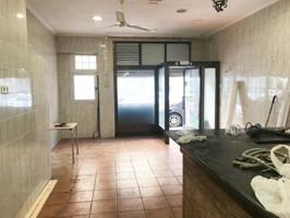 Local comercial en venta en Elche, Plaza Barcelona photo 0
