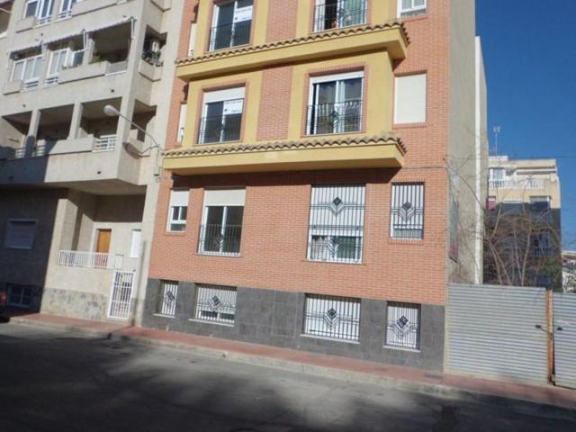 Apartamento en venta en Guardamar del Segura, CENTRO photo 0