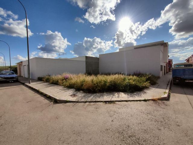 Terreno en venta en Valdepeñas, Barrio Lucero photo 0