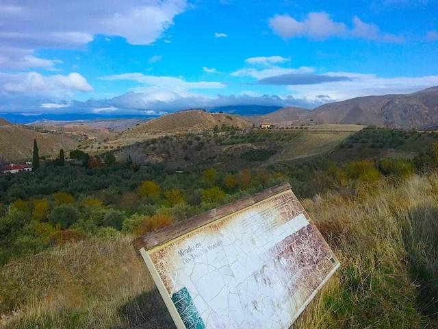 Chalet en venta en Monachil, Urb. los llanos photo 0