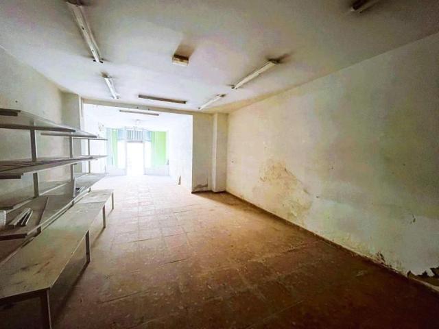 Local comercial en venta en Manises, Plaza Rafael Atard photo 0