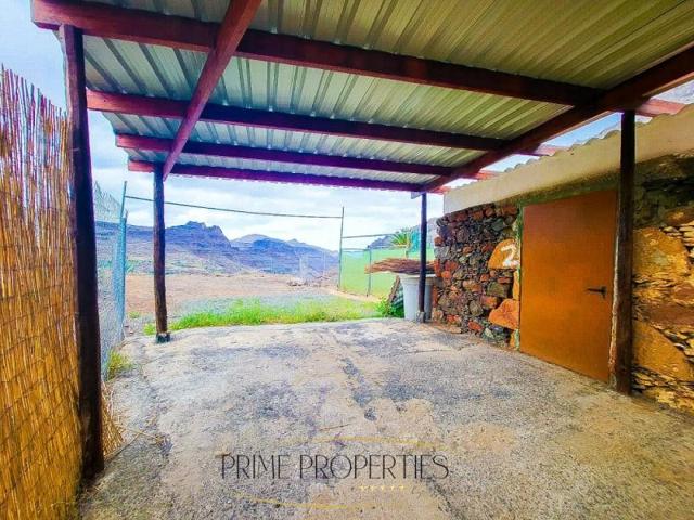 Casa con terreno en venta en San Bartolomé de Tirajana, San Bartolome de Tirajana photo 0