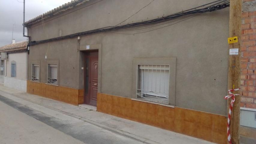 Casa en venta en Valdepeñas, Parque de las Infantas photo 0