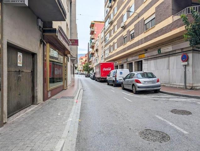 Local comercial en venta en Motril, Centro photo 0