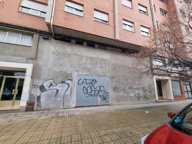 Local comercial en venta en Ponferrada, La Cemba photo 0