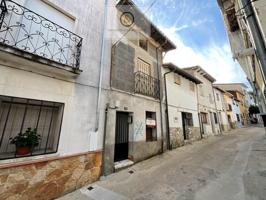 Casa en venta en Candeleda photo 0