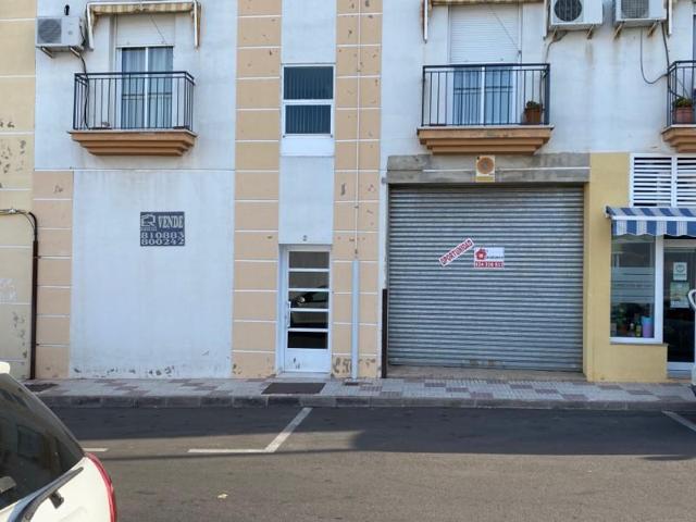 Local comercial en venta en Don Benito photo 0
