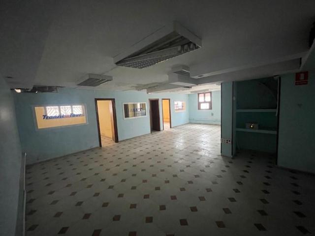 Local comercial en venta en Tarragona photo 0