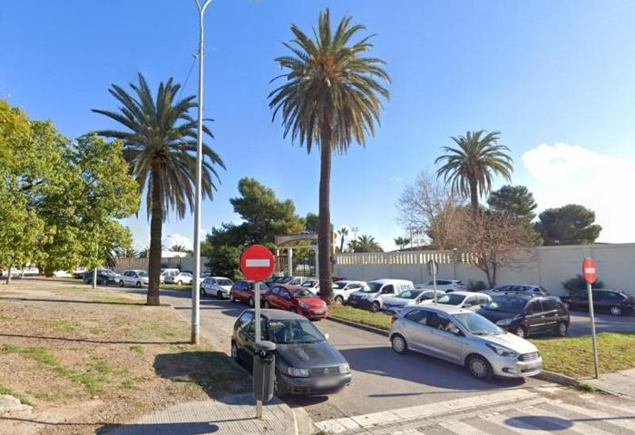 Piso en venta en Valencia, Natzaret photo 0