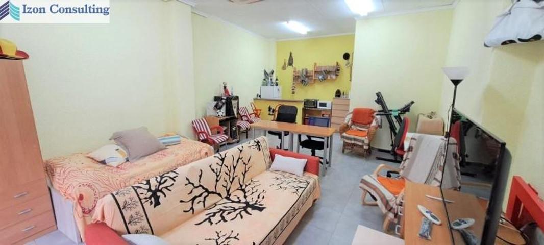 Local comercial en venta en Albacete, El pilar photo 0