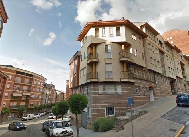 Local comercial en venta en Ponferrada, Barrio de los judios photo 0