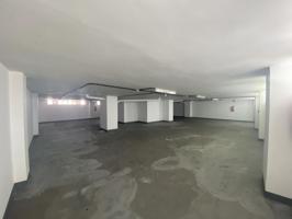 Local comercial en venta en Vigo, Avenida do Alcalde Portanet, 36210 photo 0