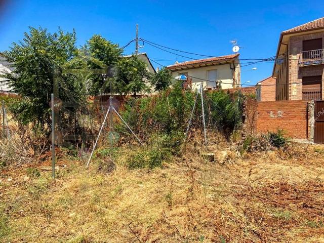 Terreno en venta en Torrelaguna photo 0