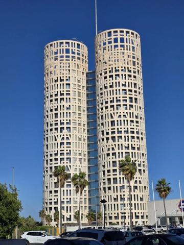 Oficina en venta en Los Barrios, South of spain photo 0