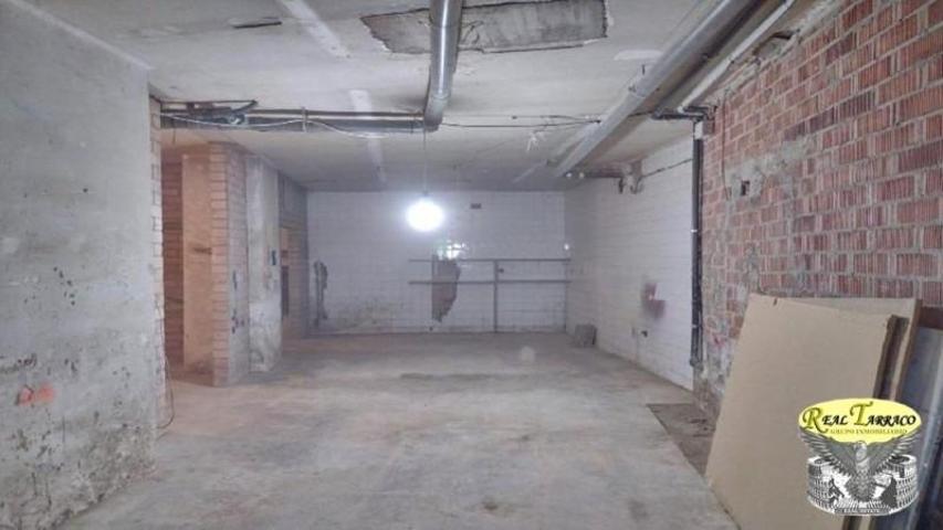 Local comercial en venta en Vimbodí i Poblet, Cataluna photo 0