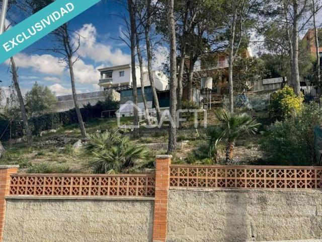 Terreno en venta en Canyelles photo 0