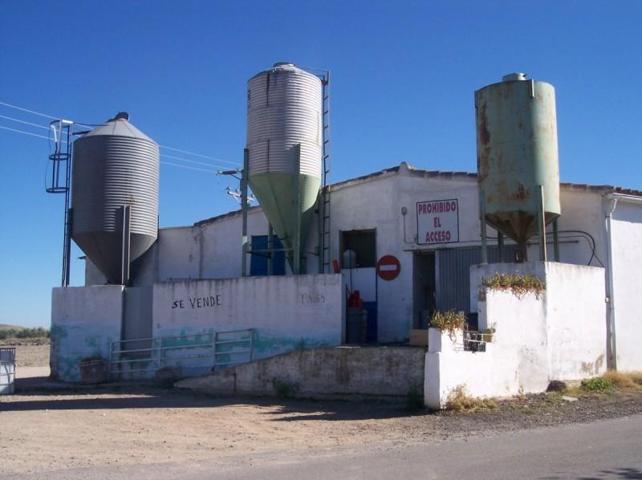 Nave industrial en venta en Malón, Salida photo 0