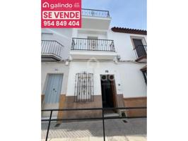 Casa en venta en Paradas photo 0