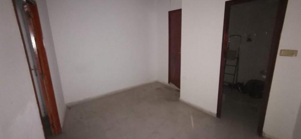 Local comercial en venta en Reus, Avda Països Catalans photo 0