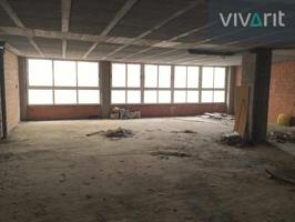 Local comercial en venta en Lugo photo 0