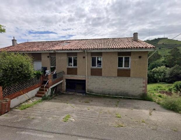 Casa en venta en Oviedo, Oviedo photo 0