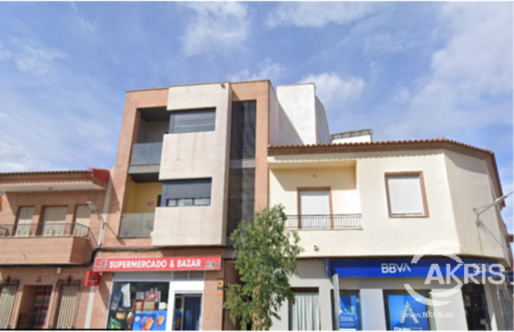 Piso en venta en Villafranca de los Caballeros photo 0