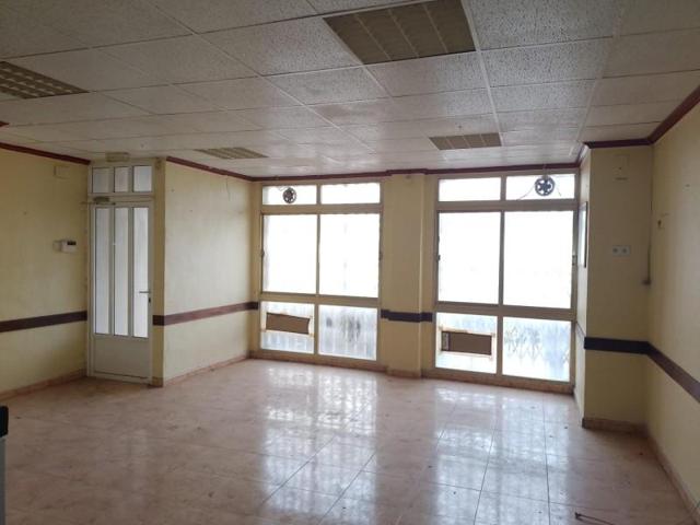 Local comercial en venta en Torrevieja, Habaneras photo 0
