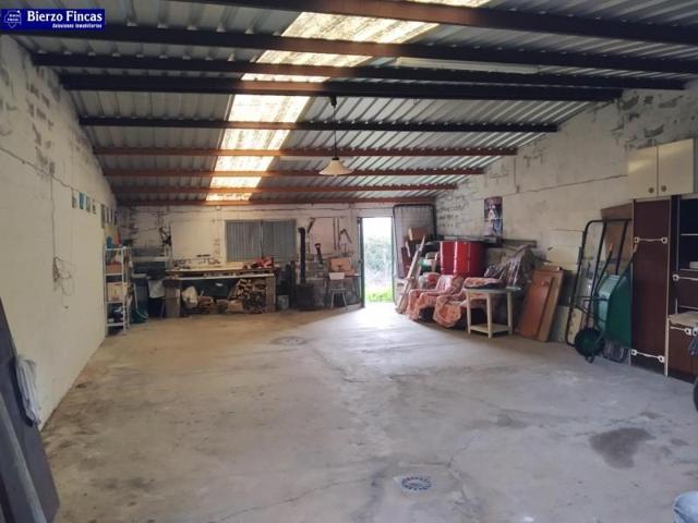 Casa con terreno en venta en La Bañeza, Castilla y leon photo 0