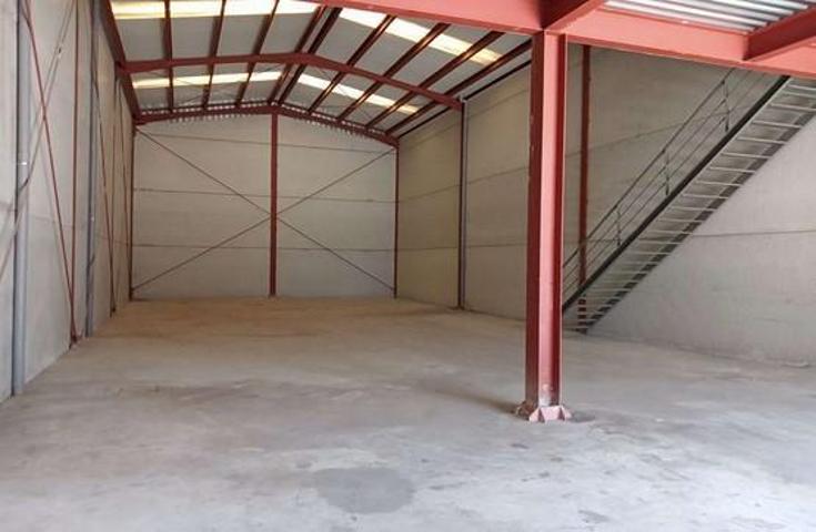 Nave industrial en venta en Alcalá del Río, AVDA CESAR AUGUSTO, PARCELA 9 photo 0