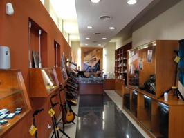 Local comercial en venta en Amposta, Mercado photo 0