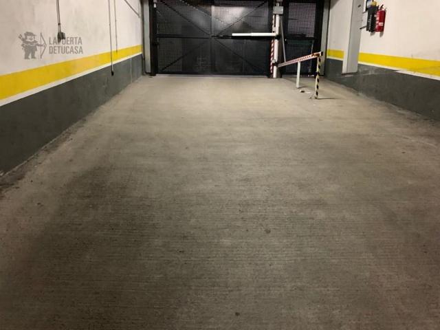 Garaje en venta en Vigo, Casco antiguo photo 0