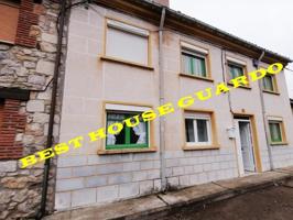 Casa en venta en Castrejón de la Peña, Traspeña de la Peña photo 0