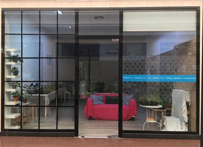 Local comercial en venta en Almansa, Centro photo 0