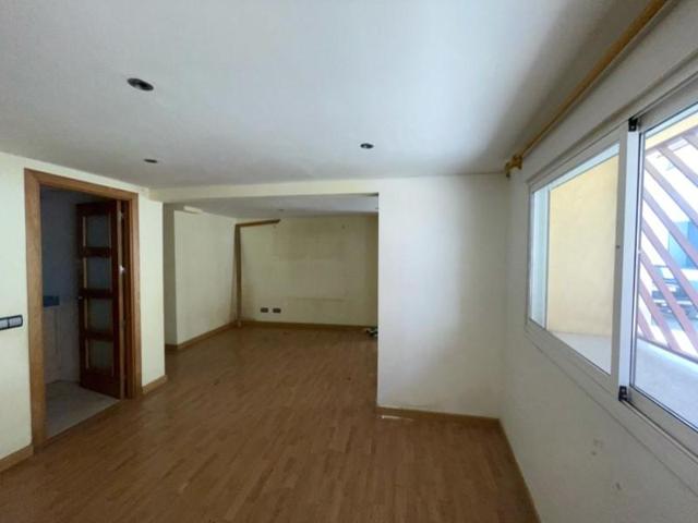 Piso en venta en Santa Bárbara photo 0