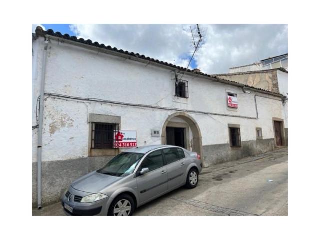 Casas de pueblo en venta en Alcuéscar photo 0