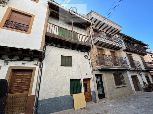 Casa en venta en Candeleda photo 0