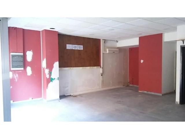Local comercial en venta en Vilafranca del Penedès photo 0