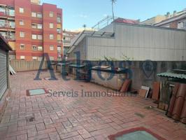 Local comercial en venta en Sant Boi de Llobregat photo 0