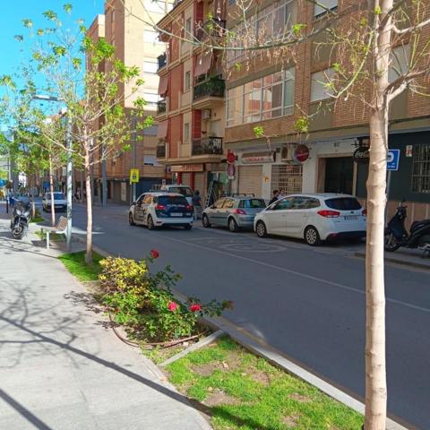 Local comercial en venta en Motril, A 5 minutos del centro photo 0