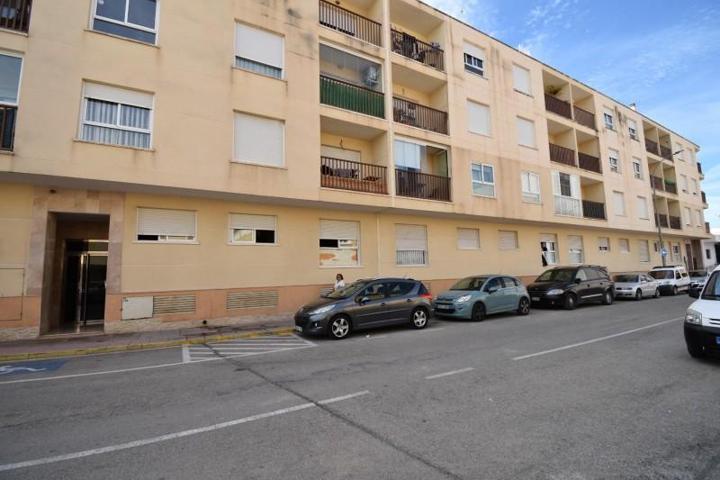 Piso en venta en Albatera, LAS LOMAS photo 0