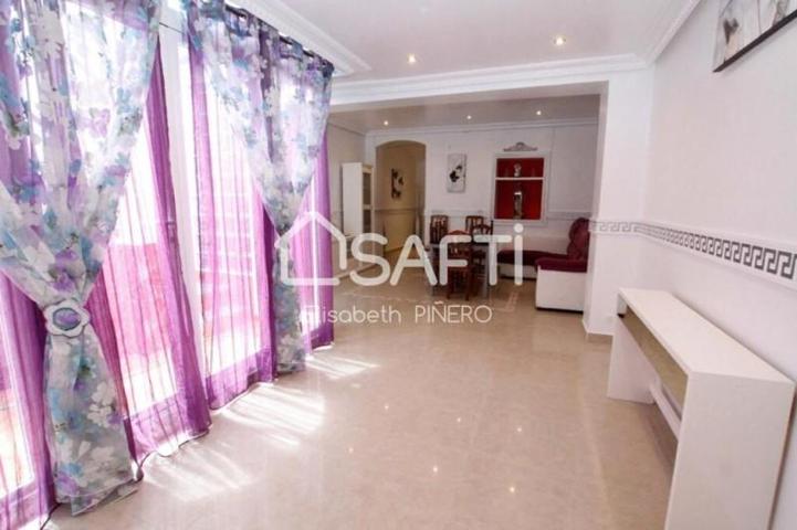 Adosada en venta en Montijo photo 0