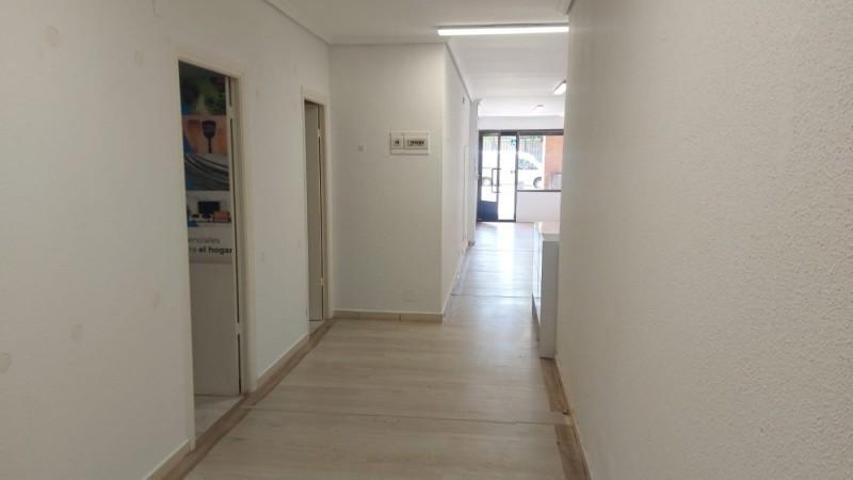Local comercial en venta en Santander, General-davila photo 0