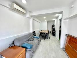 Local comercial en venta en Valencia, Torrefiel photo 0