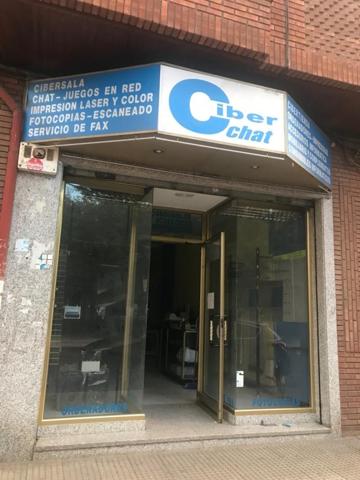 Local comercial en venta en León, La Chantría photo 0